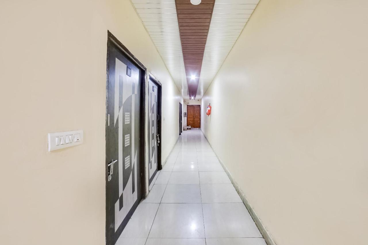 Oyo 70288 Happy Dhaba Hotel โซนีปัต ภายนอก รูปภาพ